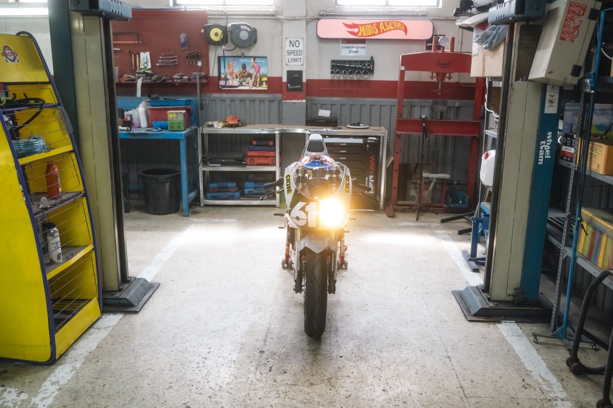 La riconoscete? E' una Royal Enfield Guerrilla 450!